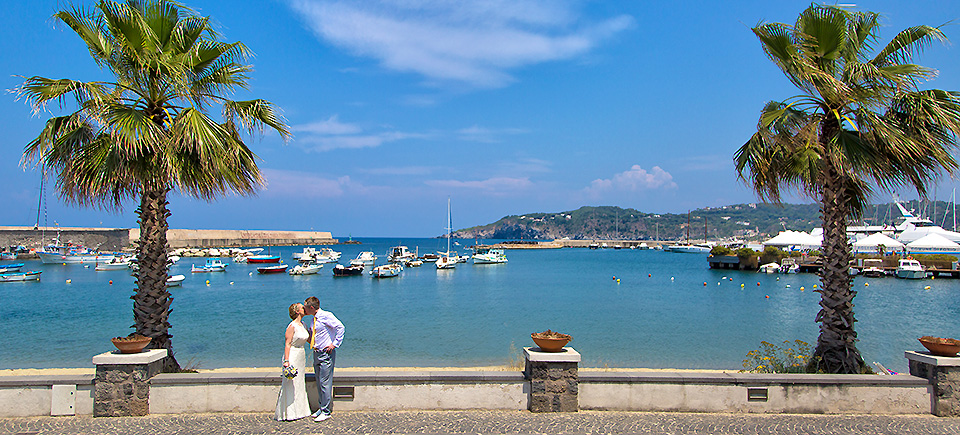 Seaside wedding in Italy